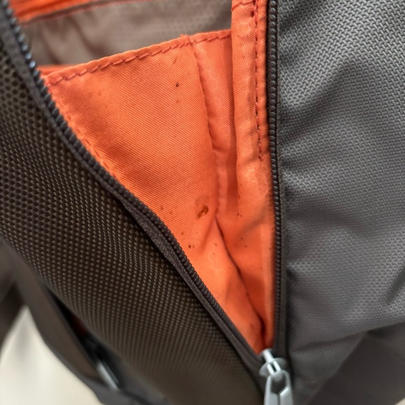 Tumi T-Tech Tablet Notebook Backpack - Picture 7 of 7